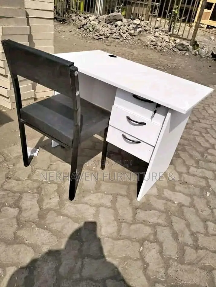 Professional Office Study Table With Large Surface