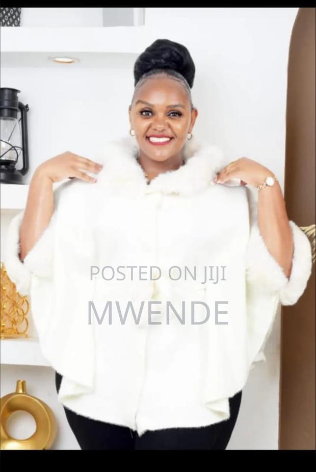 Free Size and Fashionable Pocho - thumbnail 4