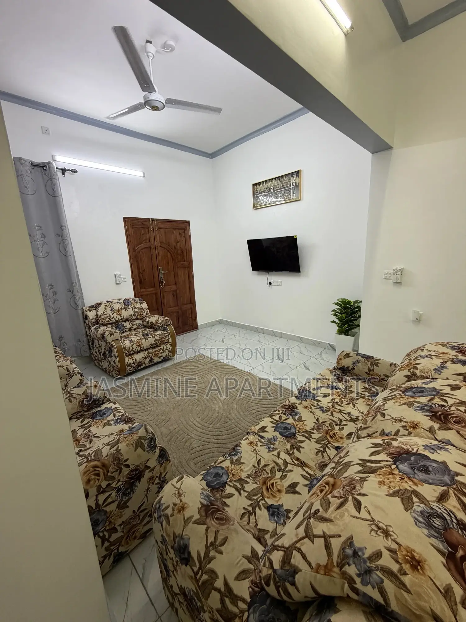 Luxury 2br Apartment | Ac, Wi-Fi, Hot Showers