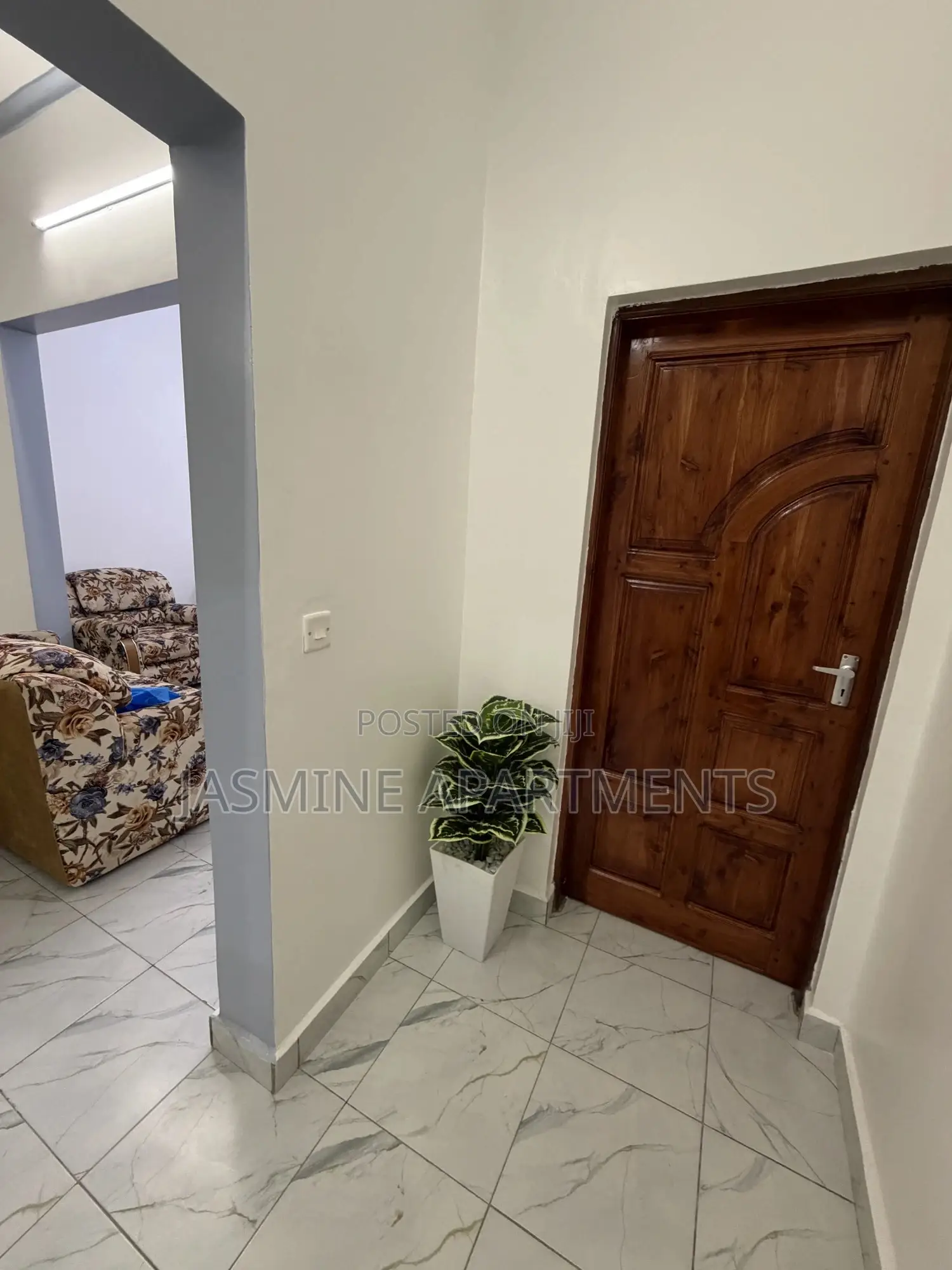 Luxury 2br Apartment | Ac, Wi-Fi, Hot Showers