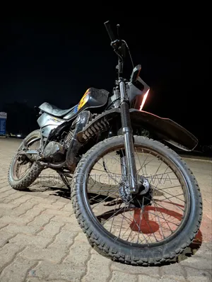 Yamaha DT125 2005 Black