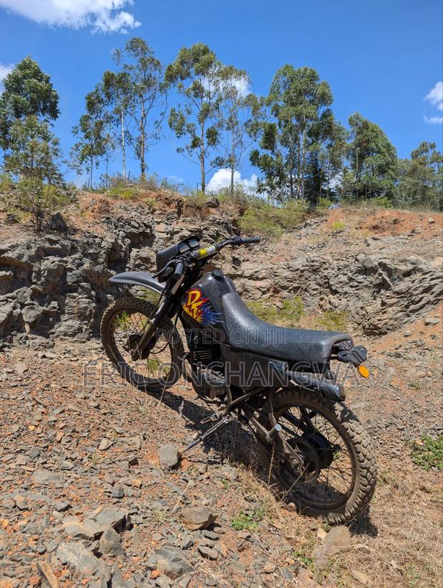 Yamaha DT125 2005 Black - thumbnail 4