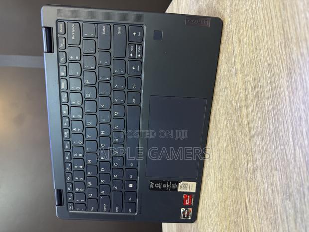 Laptop Lenovo Yoga 7i 16GB AMD Ryzen 7 SSD 512GB - main view