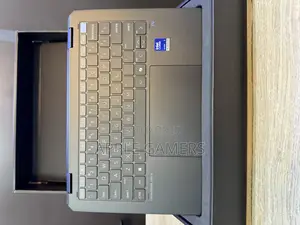 New Laptop HP OmniBook Ultra Flip 14" 32GB Intel Core Ultra 7 SSD 1T