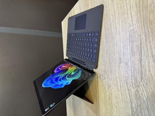 Laptop Microsoft Surface Pro 11th Edition, a Copilot+ PC 16GB SSD 512GB - thumbnail 2