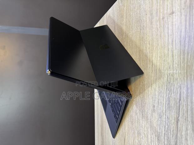 Laptop Microsoft Surface Pro 11th Edition, a Copilot+ PC 16GB SSD 512GB - thumbnail 4