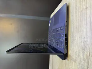Laptop Lenovo LOQ 15ARP9 32GB Intel Core i7 SSD 1T