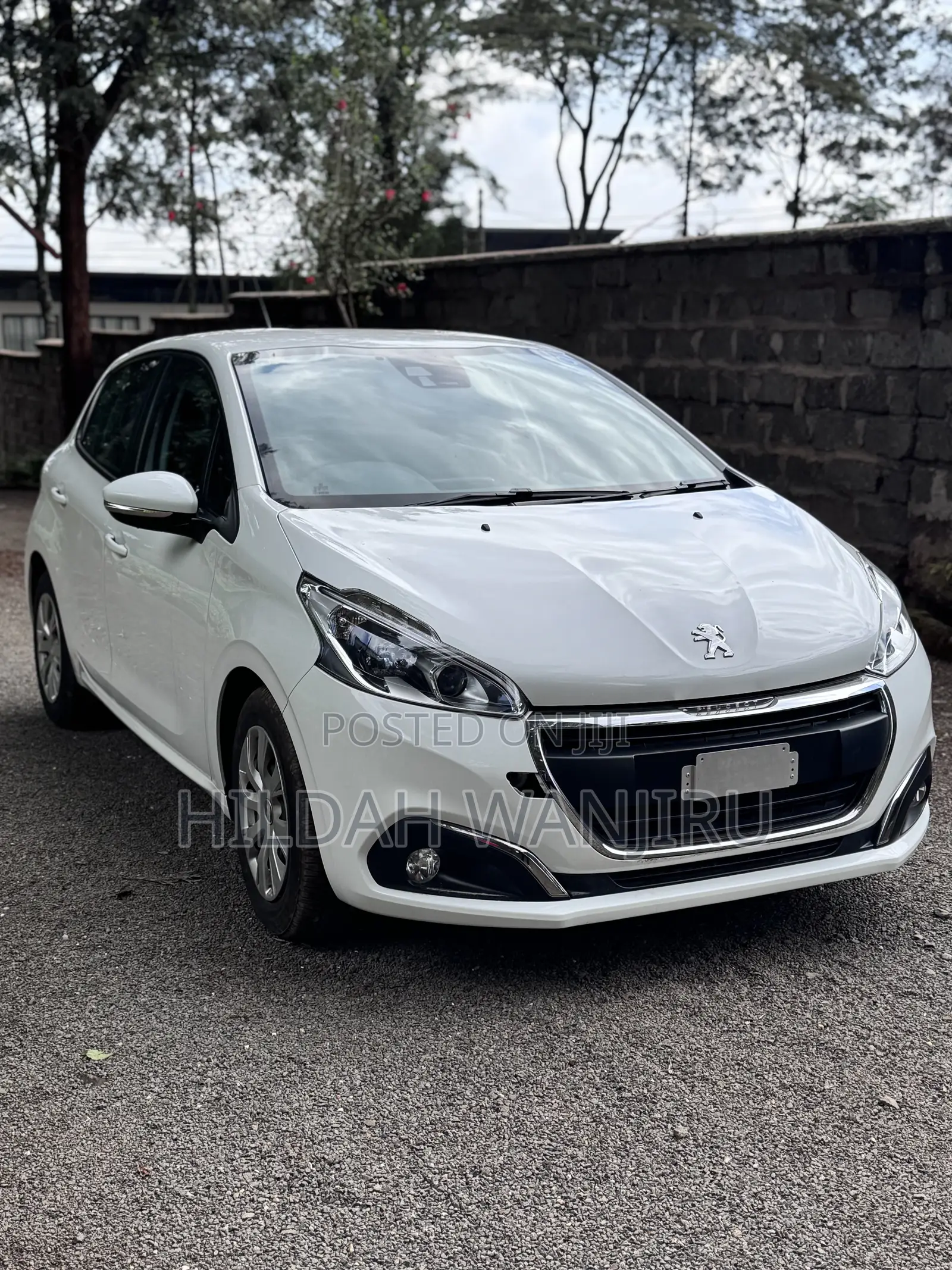 Peugeot 208 2018 White
