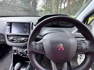 Peugeot 208 2018 White