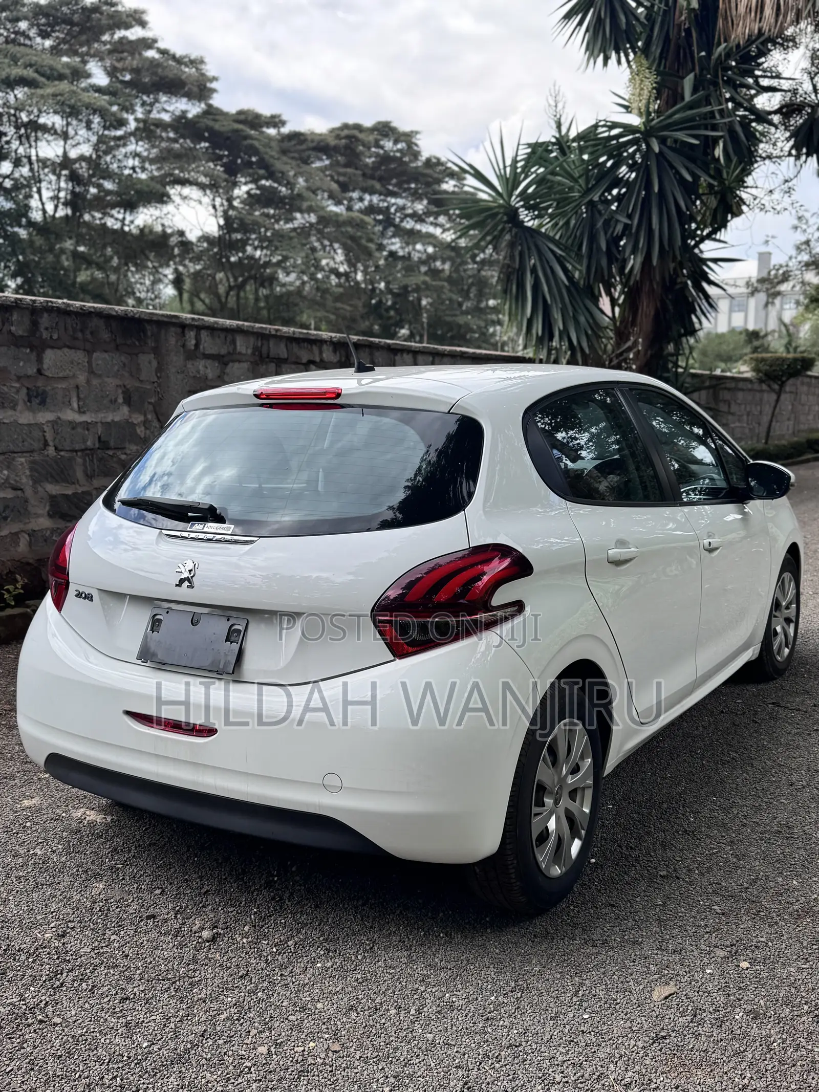 Peugeot 208 2018 White