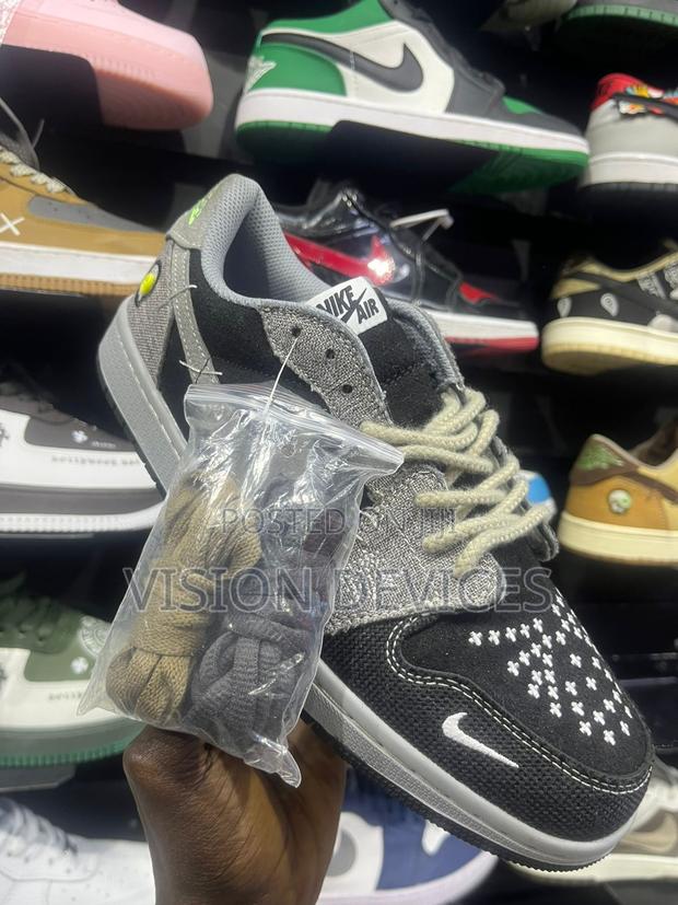 Latest Fashion Gen Z Boots - thumbnail 3