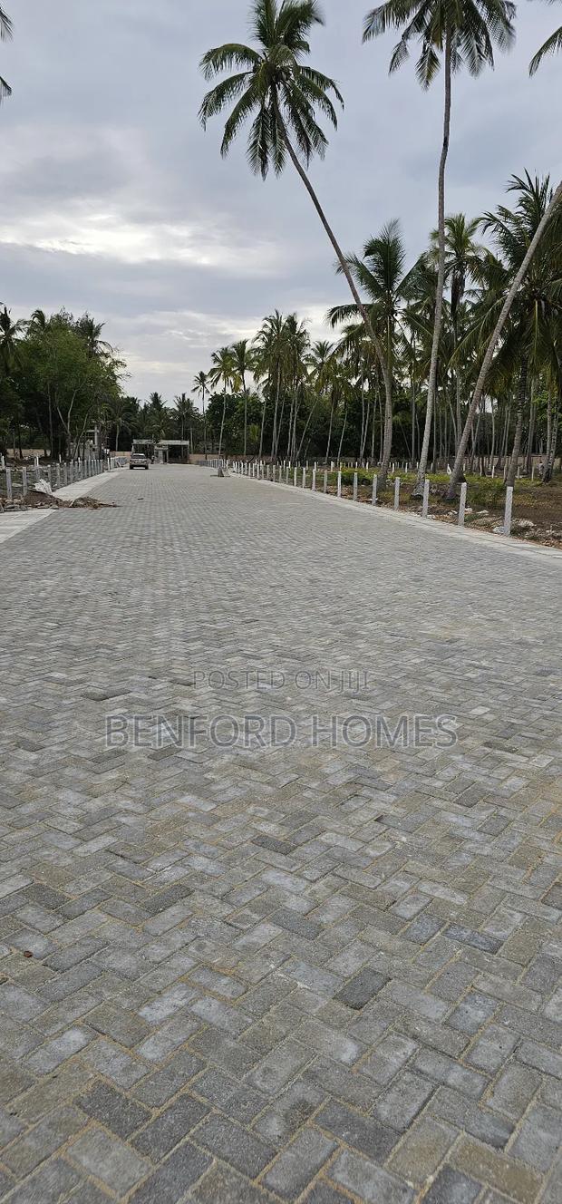 Quarter Half Acre Beach Plots on Sale Kikambala Area - thumbnail 9