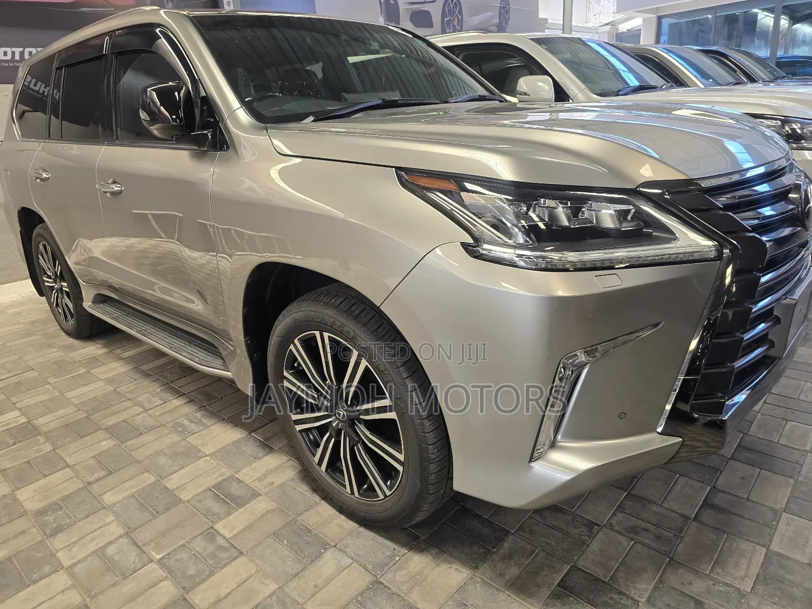 Lexus LX 2019 Gold