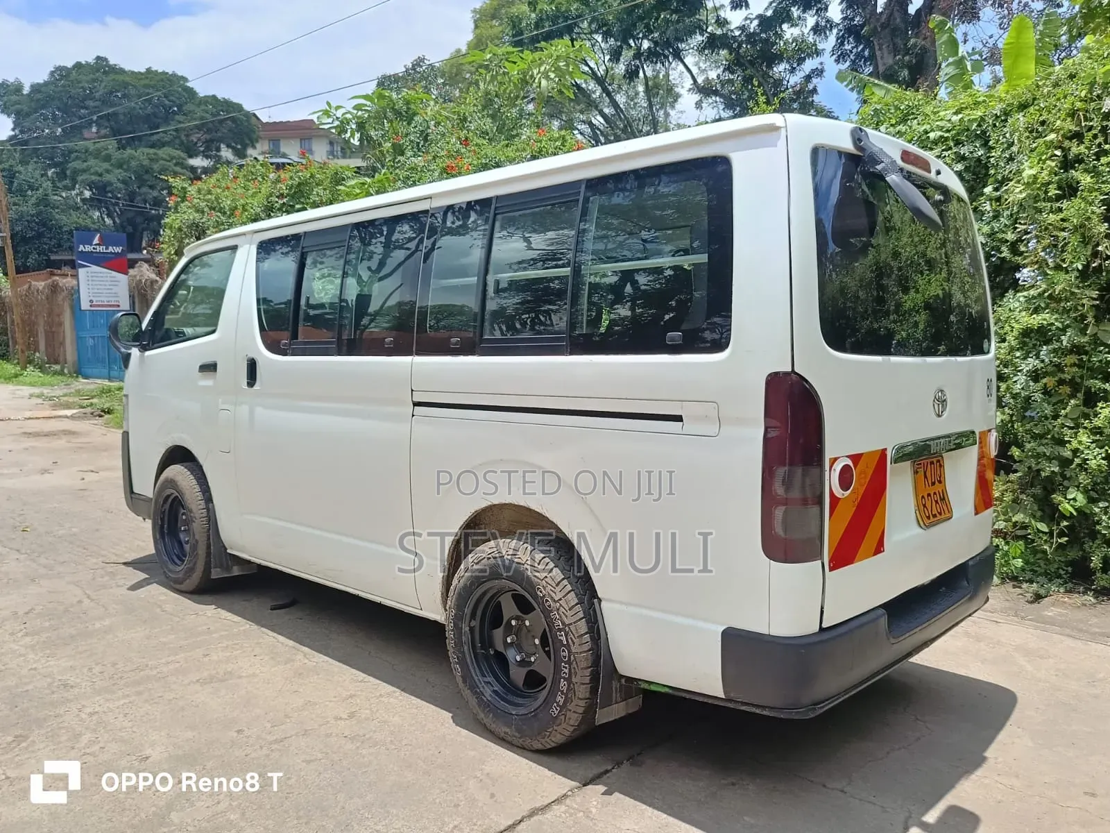 Toyota HiAce 2016 White
