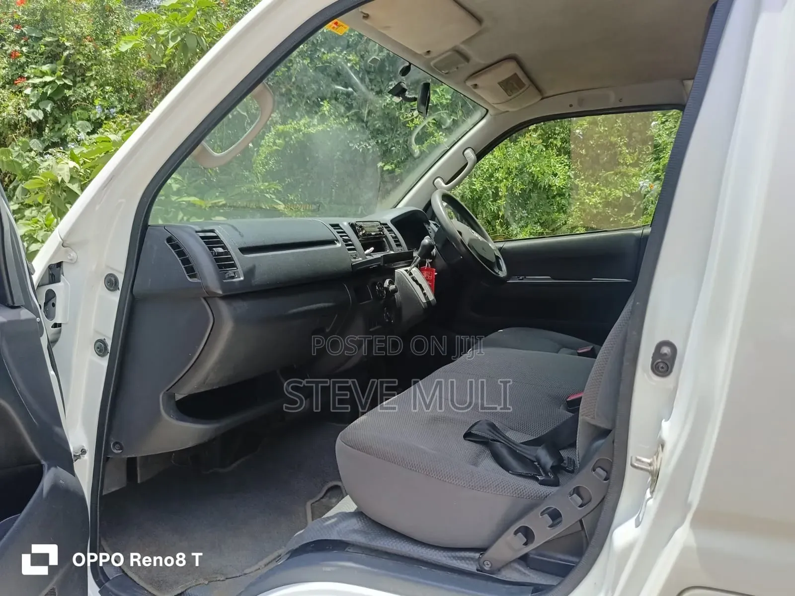 Toyota HiAce 2016 White