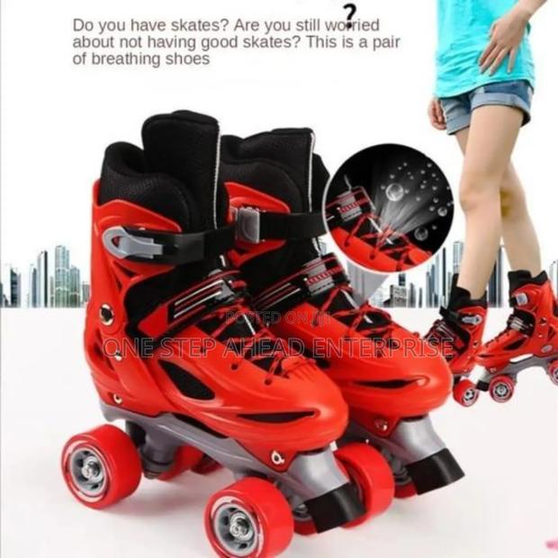 Red Rubber Wheels Quad Skates 4 Wheeler - main view