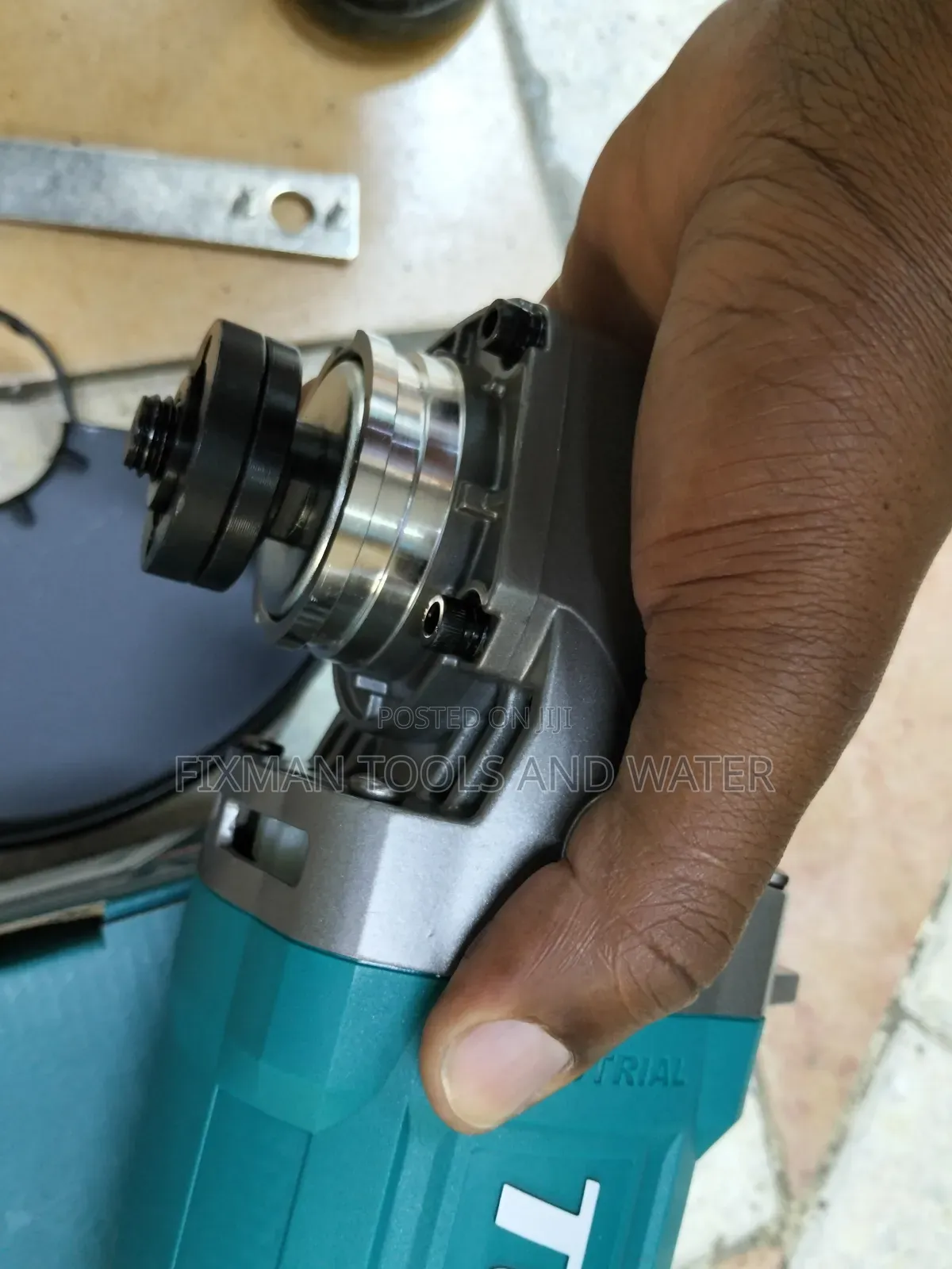 Total Angle Grinder 2200 Watts 9 Inches With Handle And Guard