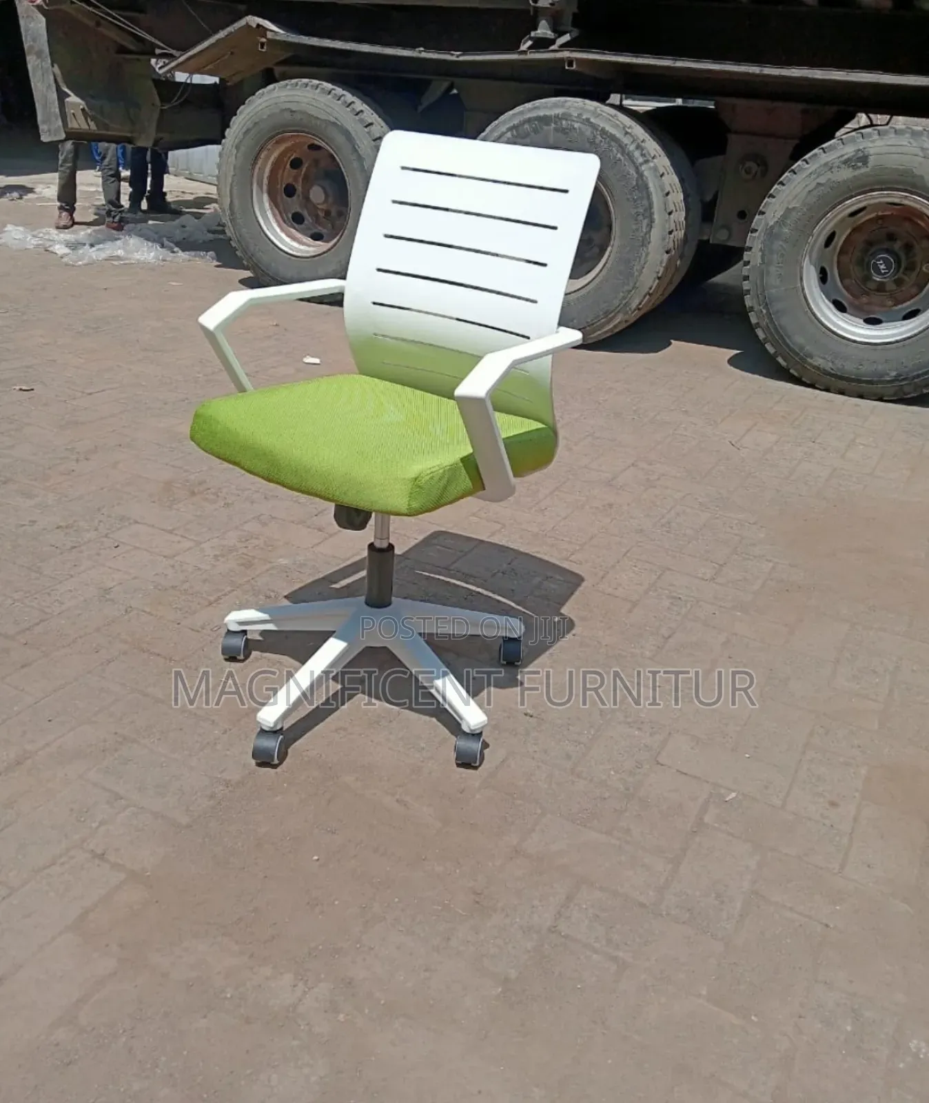 Office Chairs Intex White Green