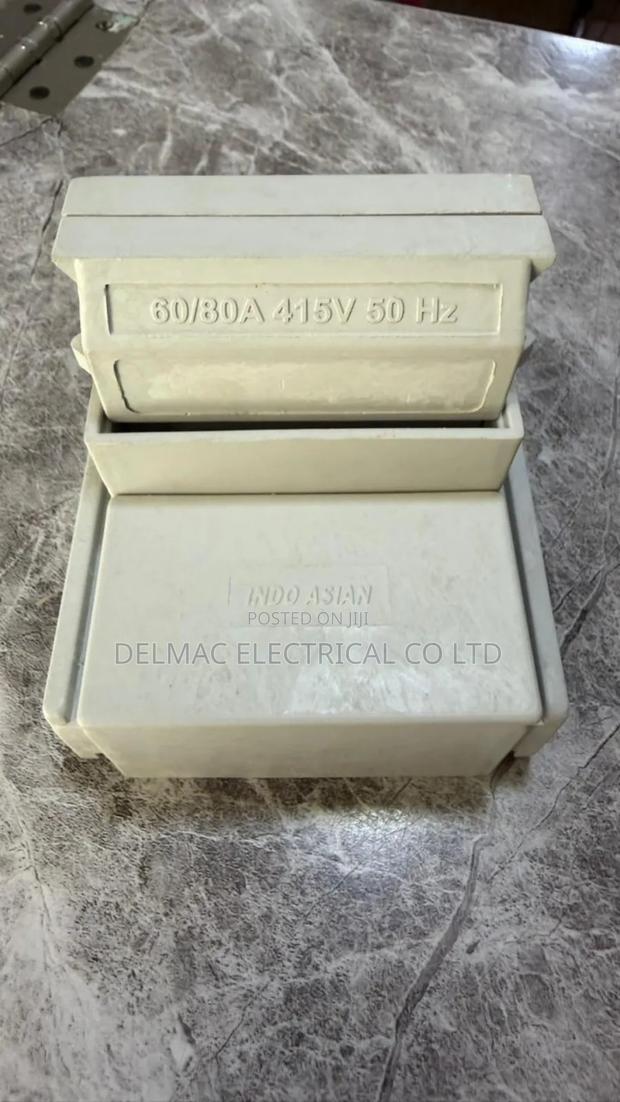 Twin Cut Out Fuse - main view