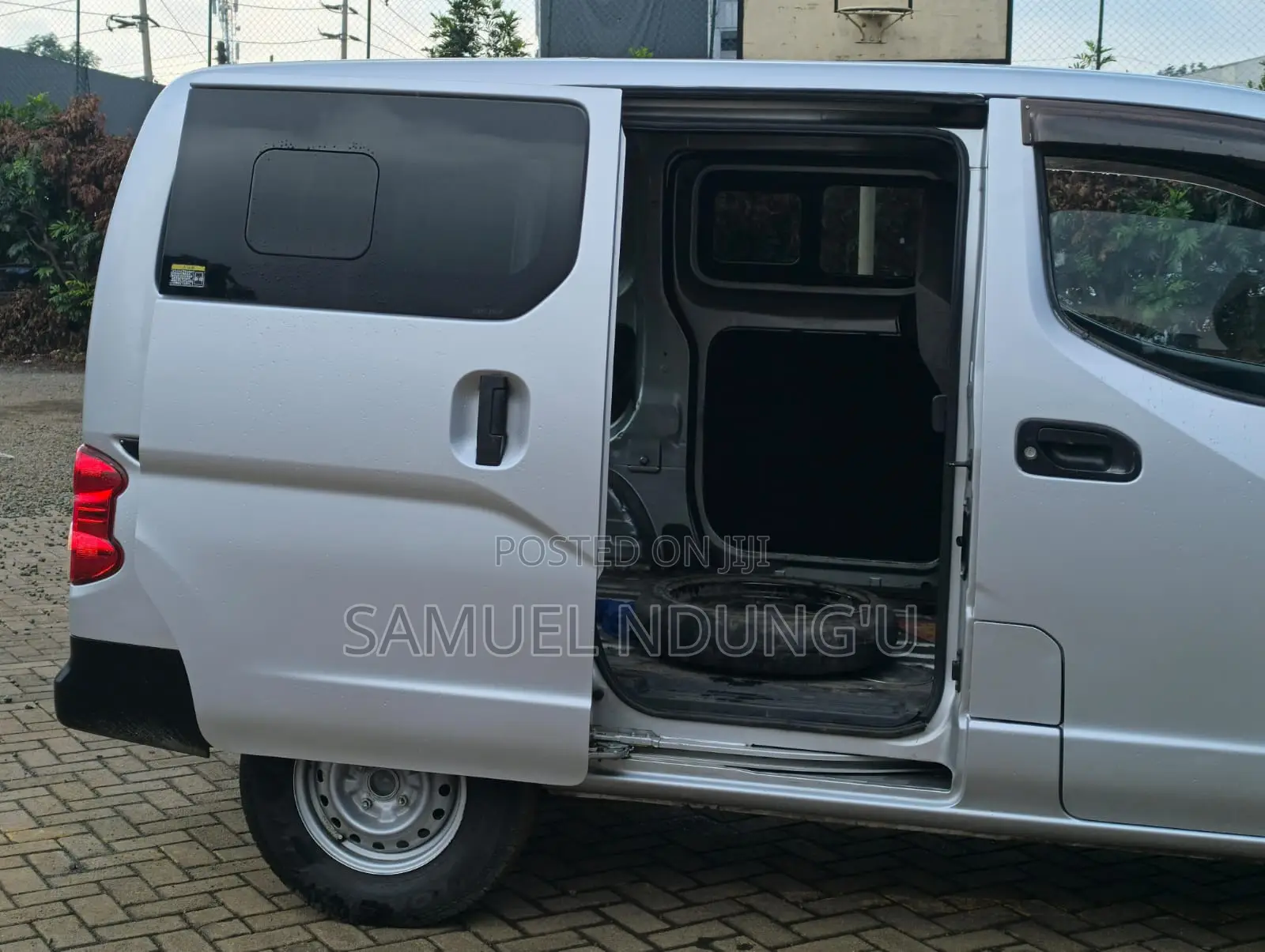 Nissan NV200 2014 Gray