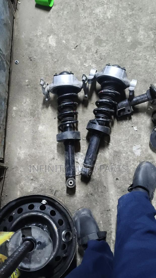Vw Touareg 7p Complete Shock Available - main view