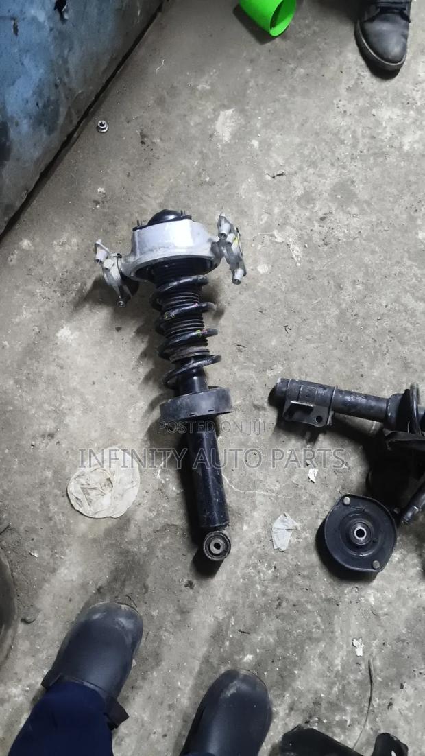 Vw Touareg 7p Complete Shock Available - thumbnail 3