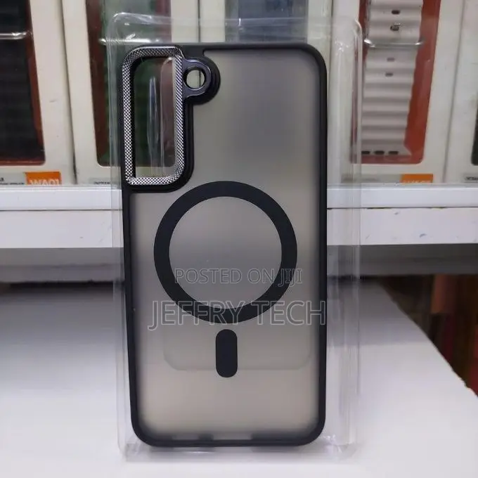 Matte Magnetic Case With Back Cover for Samsung Galaxy S22+S22 Plus)