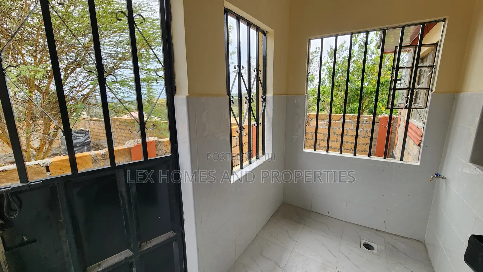 3bdrm Bungalow in Nkoroi for sale