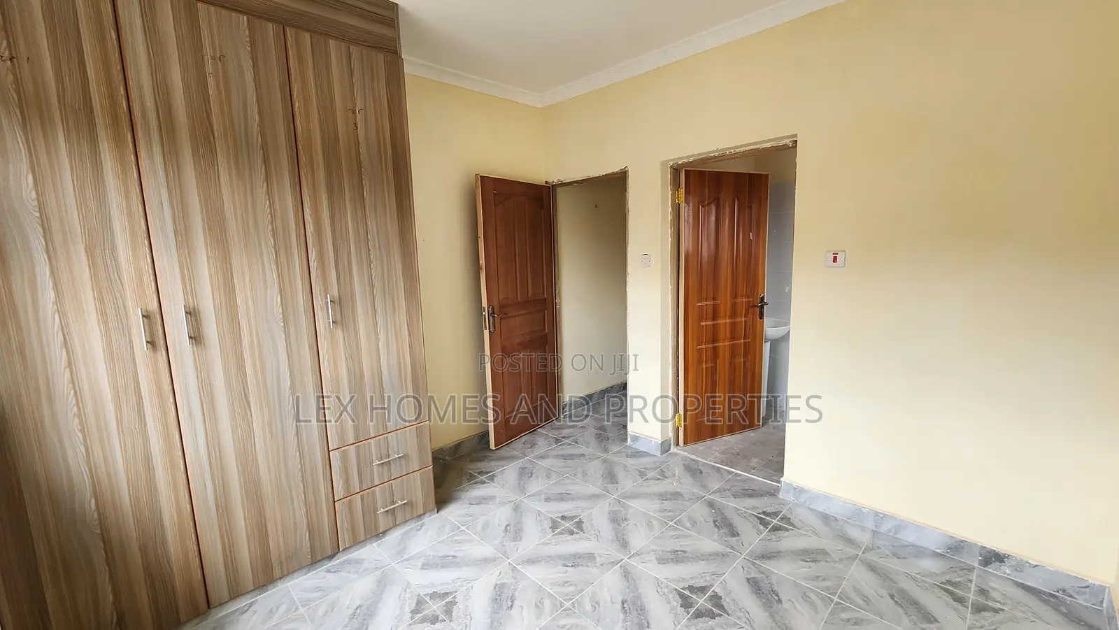 3bdrm Bungalow in Nkoroi for sale
