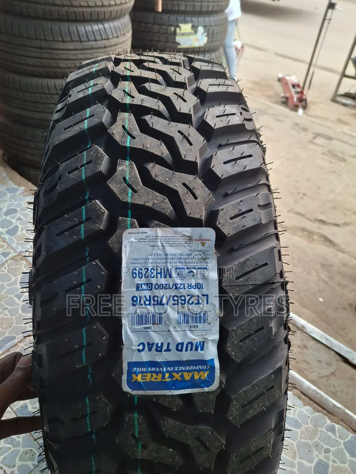 Lt265/75r16 Mt Maxtrek