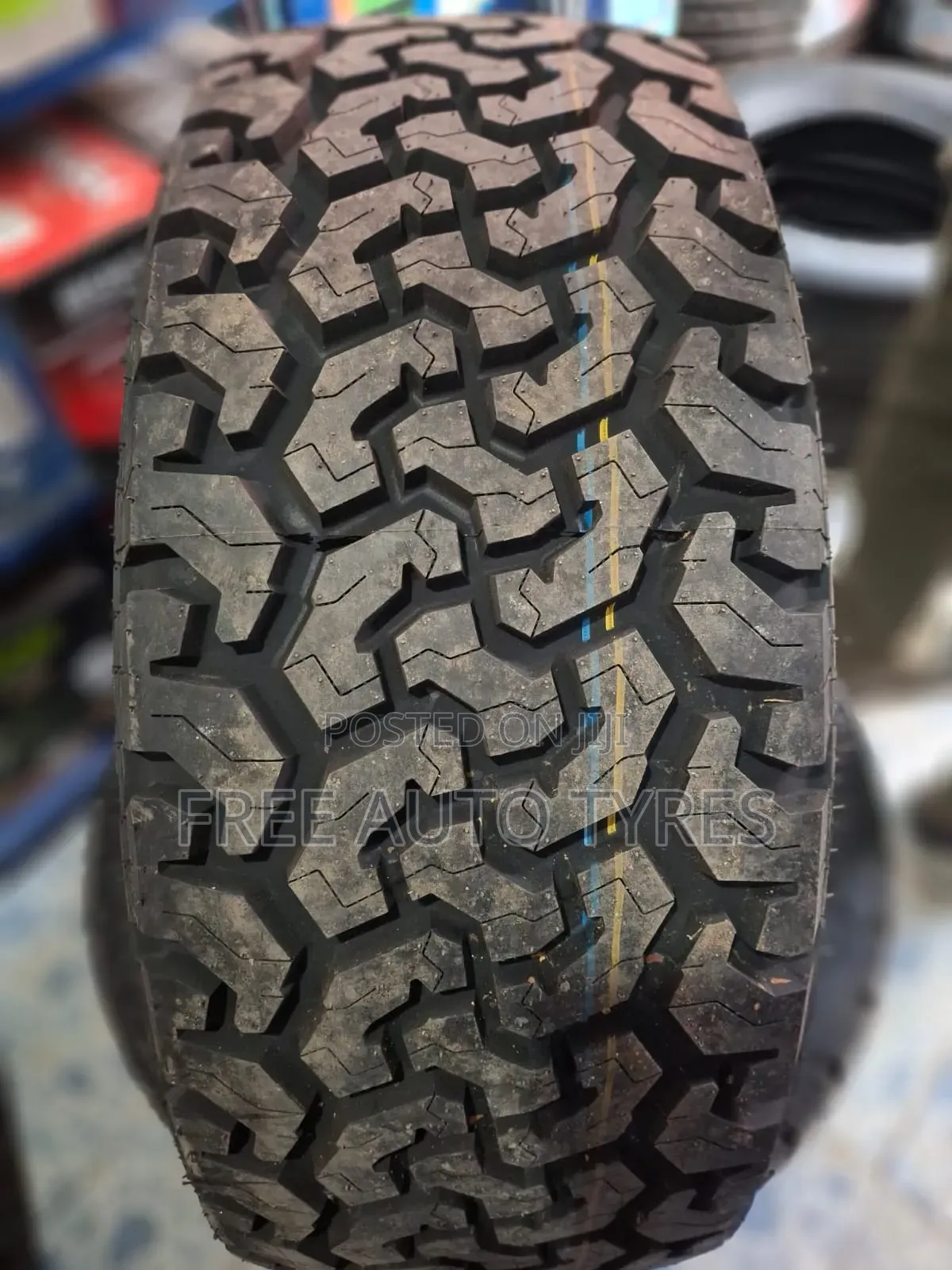 255/55r19lt Yusta
