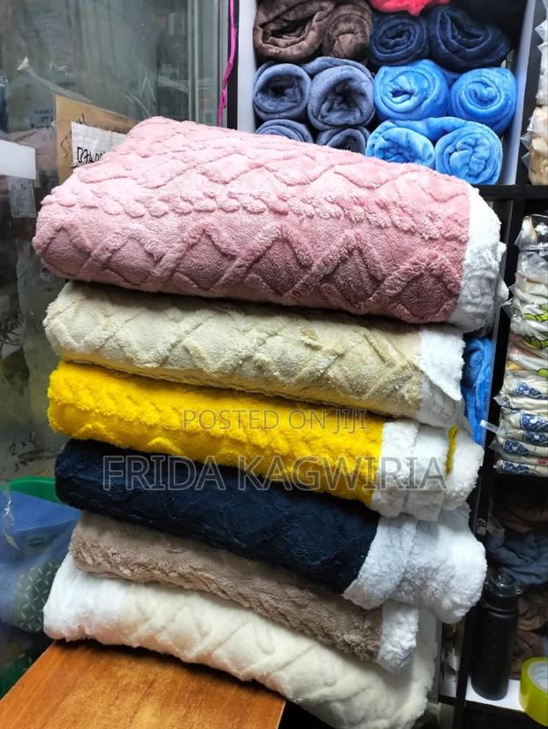 Sherpa/Fleece Throw Blankets