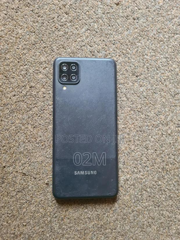 Samsung Galaxy A12 128 GB Black - main view