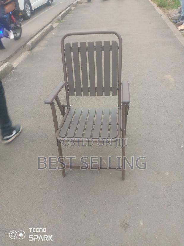Brown Folderable Outdoor Chair