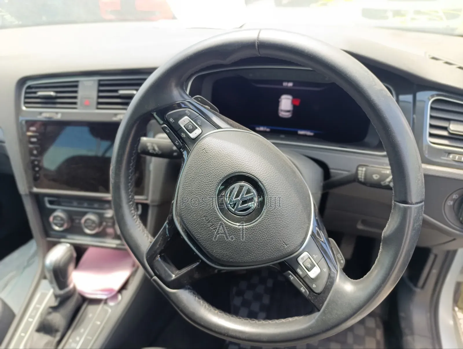 Volkswagen Golf 1.4T SE FWD 2019 Off white