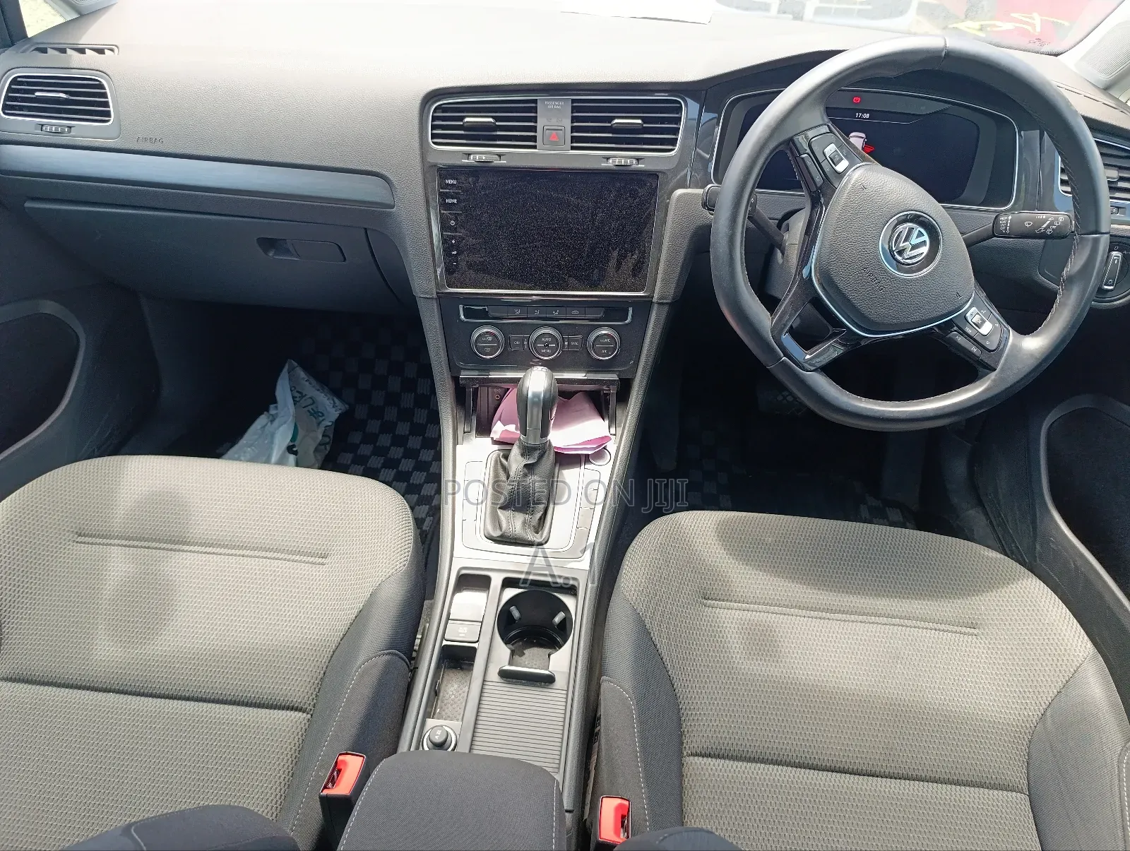 Volkswagen Golf 1.4T SE FWD 2019 Off white