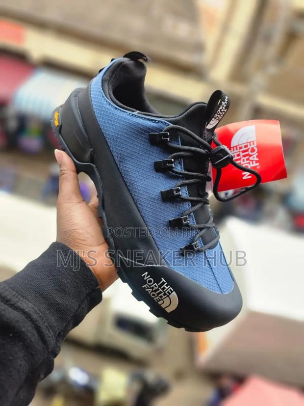 Quality North Face Kicks - thumbnail 2