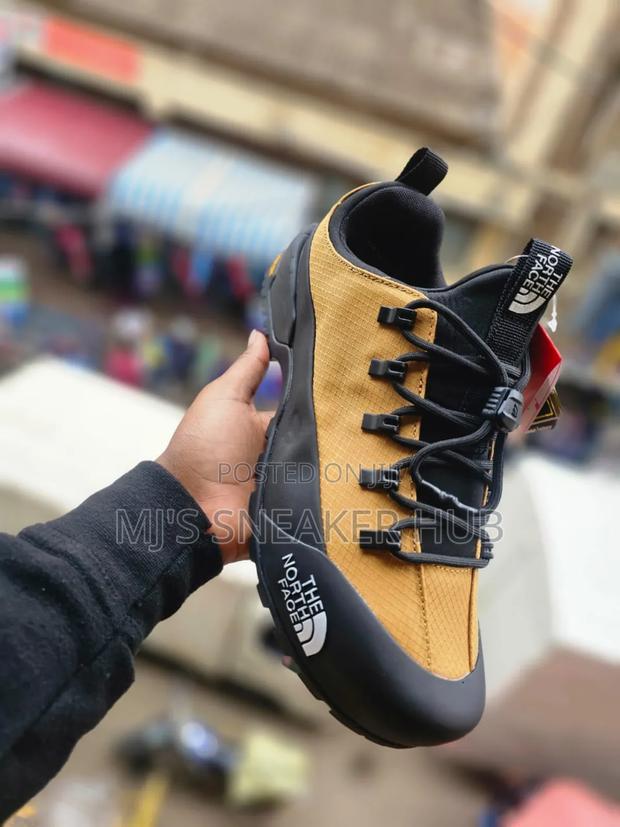 Quality North Face Kicks - thumbnail 3