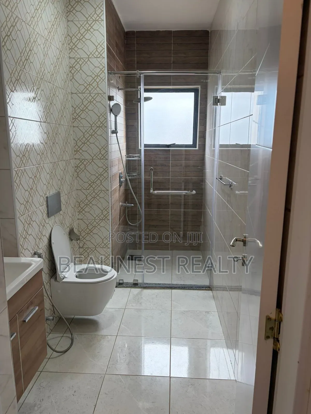 2bdrm Apartment in Valley Arcade for rent