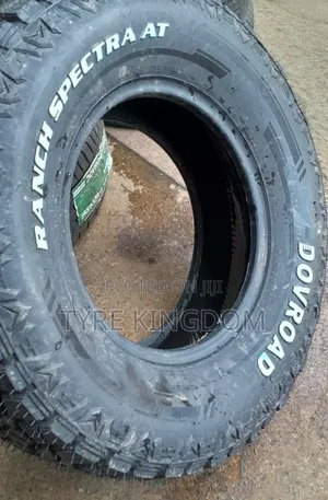 255/70r15c Tires