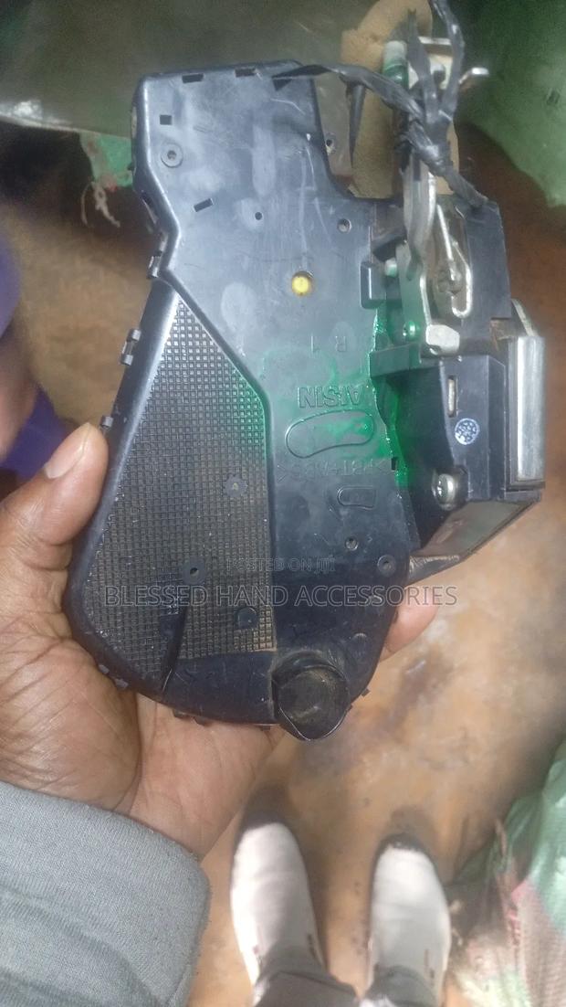 Boot Lock Prado 120 ,150