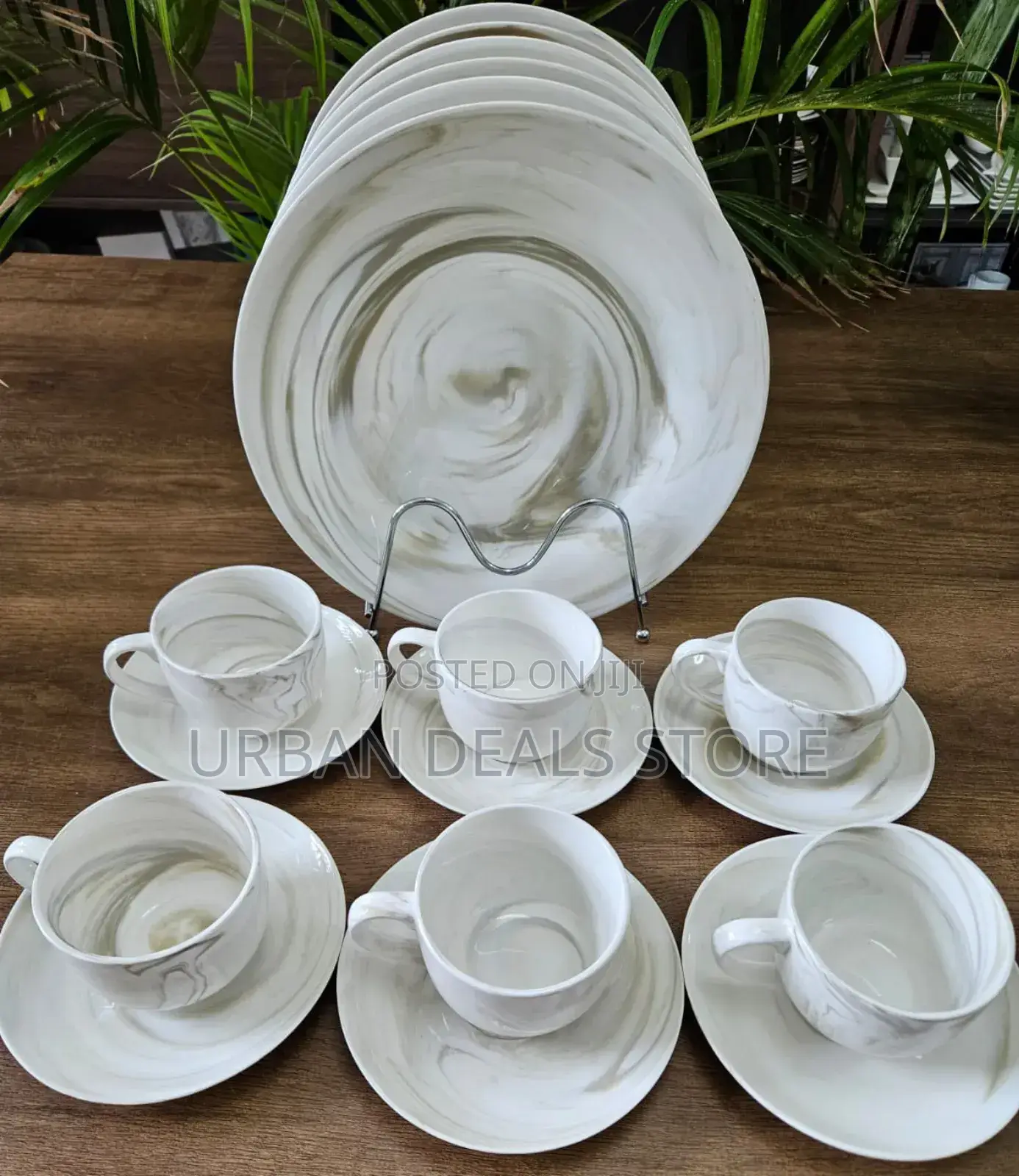 New Arrival Set 18 Picies Ceramic Dinnerset
