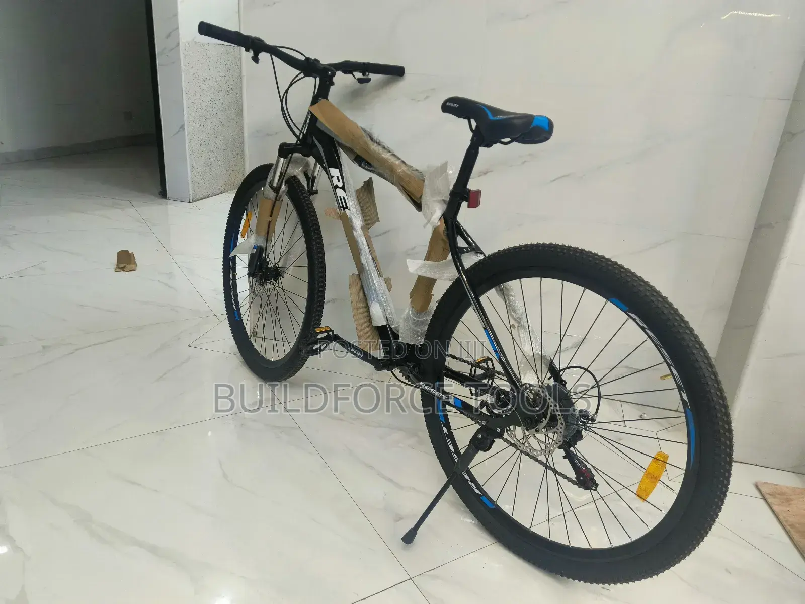 21 Speed Premier Mountain Bike Size 29"