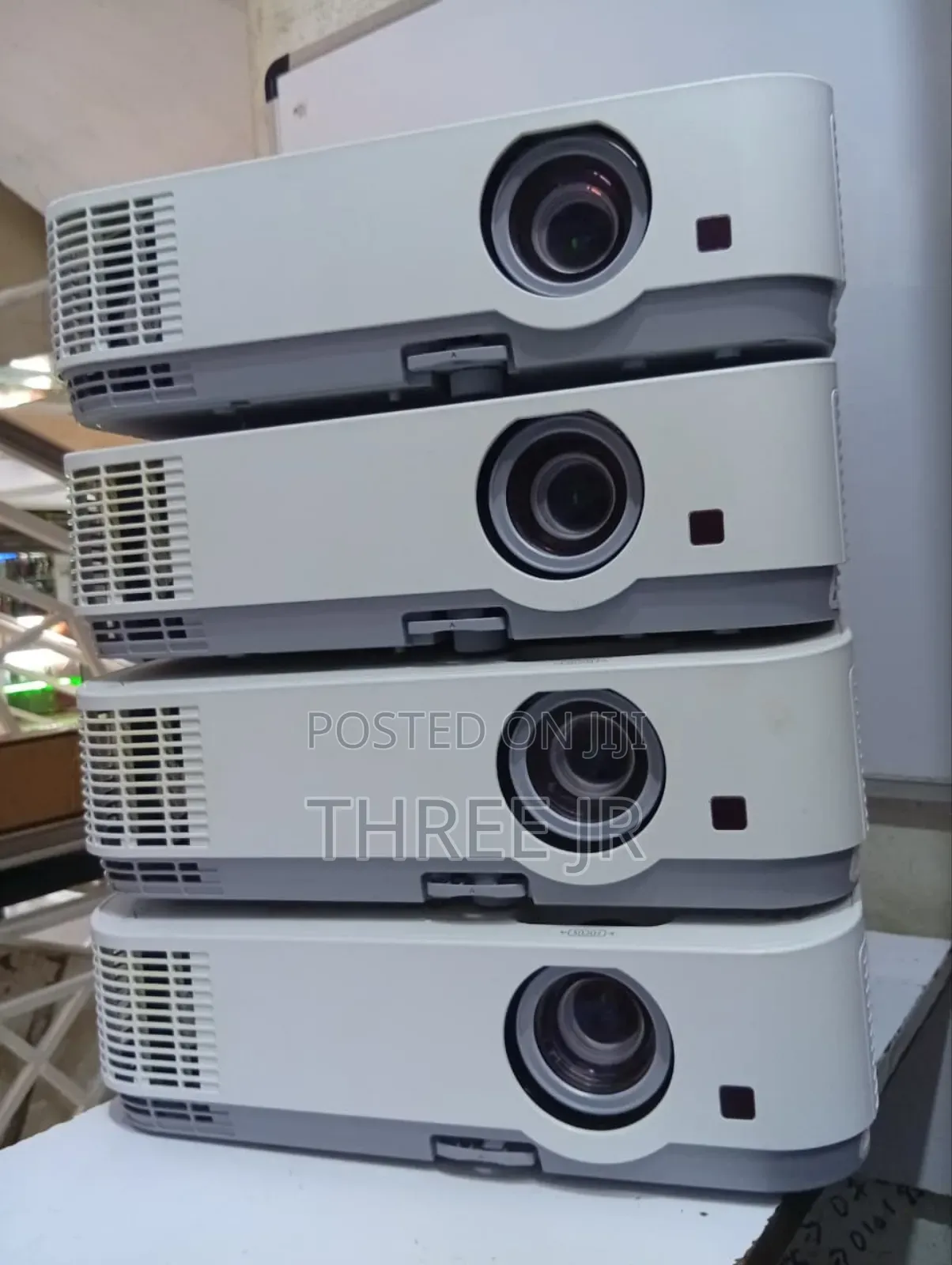 Nec M331w With 3000 Lumens With High Resolution Ex Uk
