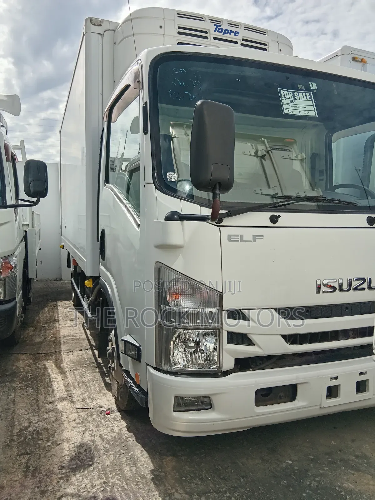 Isuzu ELF Truck 2018 White