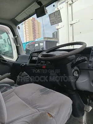 Isuzu ELF Truck 2018 White