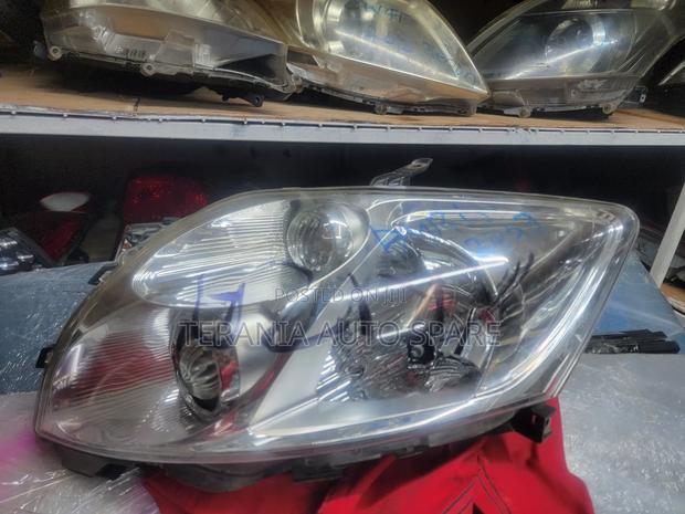 Auris 2008 Headlight Non - main view