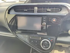 Toyota Aqua 2018 Beige