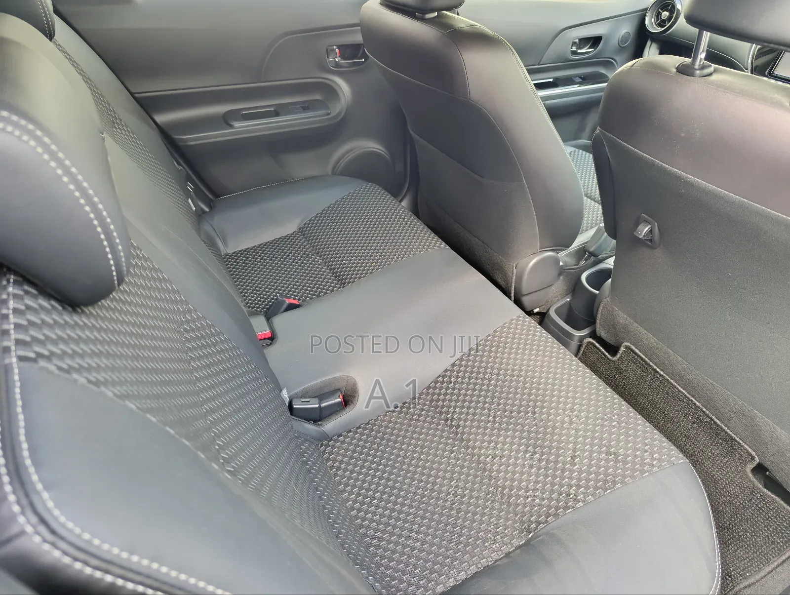 Toyota Aqua 2018 Beige