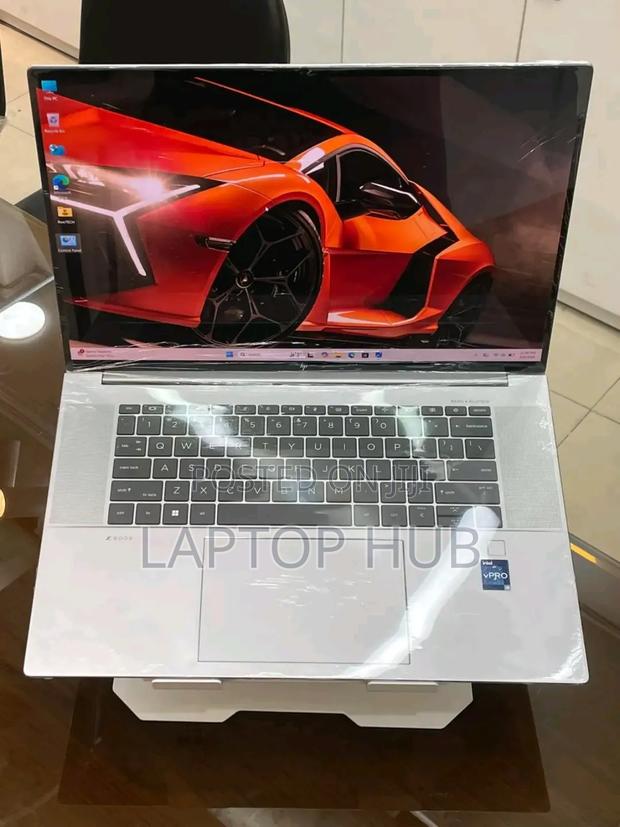 Laptop HP ZBook Studio 32GB Intel Core i9 SSD 512GB - thumbnail 2